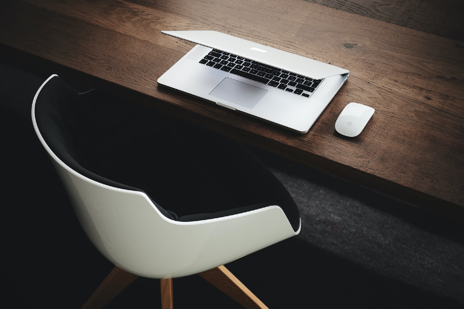 corinne-kutz-tMI2_-r5Nfo-unsplash